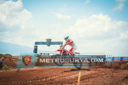 PLN Sukses Pasok Listrik Tanpa Kedip dalam Gelaran MXGP 2024 Seri 1 Lombok