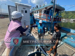 Jauh Lebih Hemat dan Cepat, Nelayan Tapanuli Tengah Kini Gunakan Listrik dari SPLU PLN di Tempat Pelelangan Ikan