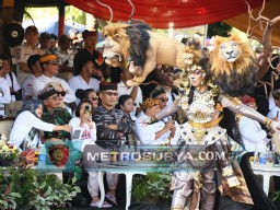 DUKUNG PELESTARIAN BUDAYA DAN TRADISI BANYUWANGI, DANLANAL BANYUWANGI HADIRI BANYUWANGI ETHNO CARNIVAL