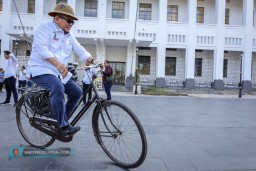 Ketua DPD RI Terpukau Kunjungi Kota Lama Suasana Surabaya Tempo Dulu