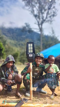 TNI WUJUDKAN WULONI TERANG RAKYAT SENANG