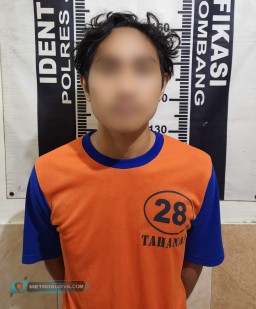Polisi Tangkap Mahasiswa Asal Kalimantan Usai Bobol Apotek di Jombang