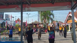 Kapolsek Sumobito Gelar Olahraga Bersama Forkopimcam Sumobito
