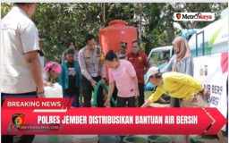 Musim Kemarau Polres Jember Distribusikan Bantuan Air Bersih Untuk Warga Desa Plalangan