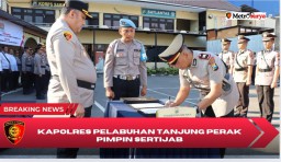 Kapolres Pelabuhan Tanjung Perak Pimpin Sertijab 3 Kapolsek dan Kasatlantas