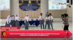 Peringati Hari Jadi ke - 76, Polwan Polres Tanjung Perak Gelar Penyuluhan Bahaya Narkoba di Sekolah