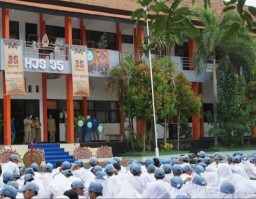 SMA Negeri 1 Babat Bebas Dari Pungli, Ini Penjelasannya !!!