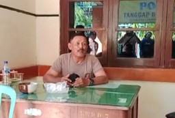 Timses Ghofur-Firosya Geruduk Kantor Kecamatan Lamongan Apa Penyebabnya,,,?