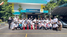 Tingkatkan Keterampilan Keamanan K3: PLN PUSMANPRO UPMK II Gelar Latihan APAR dan APAT