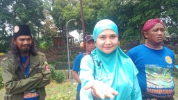Melukis Cagar Budaya Petirtaan Sumberbeji Kecamatan Ngoro Kabupaten Jombang