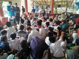 Warga Kalijaga Desa Mundupesisir Pawai Ta'aruf Dan Doa Bersama Tempat Petilasan Sunan Kalijaga. 