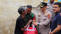Polres Cirebon Kota dan Pemkot Cirebon Bantu Warga Korban Rumah Ambruk Akibat Hujan Deras