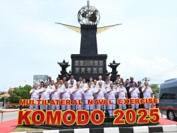 SIMBOL KERJA SAMA MARITIM DAN PERDAMAIAN DUNIA, MONUMEN MNEK 2025 DIRESMIKAN KASAL