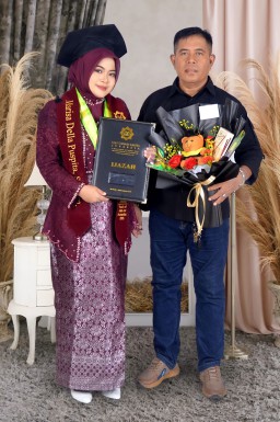 Marissa Della Puspita, S. Hum., Resmi Menyandang Gelar Sarjana, Lulusan Terbaik Dari Universitas Sunan Ampel Surabaya