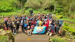 Pendaki U50 JATIM: Usai Deklarasi Gelar Aksi Nyata Bersih Gunung & Lestarikan Alam
