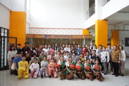 Perkenalkan Budaya Indonesia ke 11 Duta Negara Asing, NSA & ITS "Pesona Budaya Indonesia Global CommTECH Insight 2025"