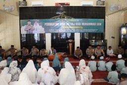Peringatan Isra Mi'raj 1446 H di Polres Pelabuhan Tanjung Perak Santuni Puluhan Anak Yatim