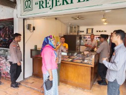 Polsek Ngimbang Gelar Patroli Sore dan Sosialisasi Keamanan di Bulan Ramadan