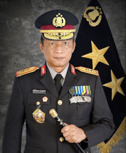 Irjen Pol Nanang Avianto Resmi Jabat Kapolda Jawa Timur: Tantangan dan Harapan Baru