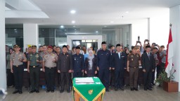 Kapolres Cirebon Kota Hadiri Rapat Paripurna DPRD Kota Cirebon, Walikota dan Wakil Walikota Periode 2025-2030