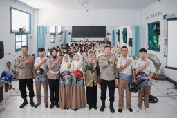 Kapolres Jombang Kunjungi SMAN 1 Jombang, Berikan Penyuluhan tentang Bullying dan Kenakalan Remaja