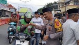 Polres Majalengka Kembali Gelar Berbagi Takjil Kepada Masyarakat Pengguna Jalan