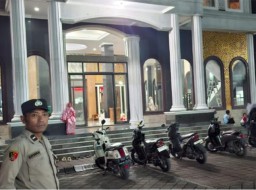 Kegiatan Patroli Sholat Taraweh Bersama Warga di Masjid Al Fattah Desa Sendangrejo Ngimbang