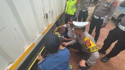 Jelang Arus Mudik, Satlantas Polres Majalengka Razia Truk ODOL di Jalur Cirebon - Bandung