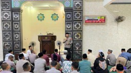 Subuh Keliling, Kapolres Indramayu Sampaikan Imbauan Kamtibmas Kepada Jamaah