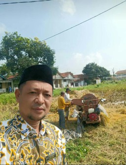 Kuwu Penpen Mustofa, Sukses Tingkatkan Produksi Pertanian di Desa Penpen