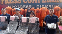 Polresta Cirebon Gulung 17 Tersangka Narkoba, Modus ‘Tempel’ Masih Dipakai