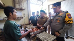 Sidak Pasar Awal Ramadhan, Pastikan Stok Pangan Aman