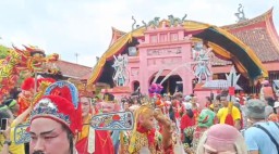 Ribuan Warga Padati Lasem, Kirab Budaya HUT Makco Thian Siang Sing Bo Digelar Meriah