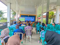 Musyawarah Desa Khusus Penetapan Keluarga Penerima Manfaat BLT DD Tahun Anggaran 2025 di Desa Cisaat