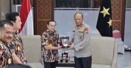 Kapolda Jatim Apresiasi Kaderisasi GM FKPPI Anak Kandung TNI - Polri yang Berkontribusi Dalam Pembangunan Bangsa