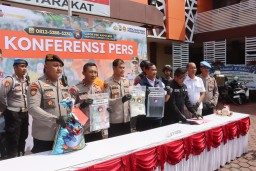 Polres Probolinggo Kota Ungkap Kasus Narkoba 3 Pria Asal Madura Bawa Sabu 1 Kg Diamankan