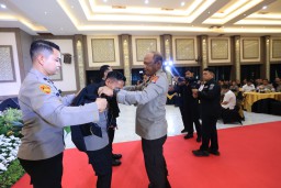 Kapolda Jatim Buka Rakernis Bidang Humas Dukung Transformasi Komunikasi Polri di Era Digital
