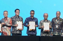 Semangat hari Lahir Pancasila, Disaksikan Presiden Prabowo, PLN Teken Kerja Sama