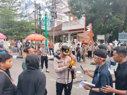 Peserta Aksi Sampaikan Apresiasi kepada Polres Cirebon Kota atas Pengamanan yang Humanis dan Profesional