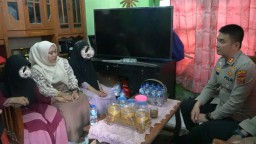Kapolres Cirebon Kota Kunjungi Korban Pelecehan Seksual di Desa Karang Reja