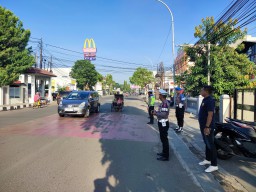 Polres Cirebon Kota Terjunkan Personel di Titik Keramaian dan Kawasan Pendidikan, Laksanakan Gatur Lantas Pola 68
