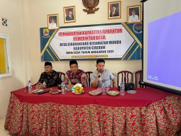 Bhabinkamtibmas Desa Sinarancang Hadiri Kegiatan Peningkatan Kapasitas Aparatur Pemerintahan tingkat Desa