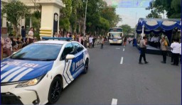 Pengamanan Keberangkatan Jamaah Haji Kloter 59 Dan 60 Asal Lamongan Menuju Asrama Haji Sukolilo Surabaya