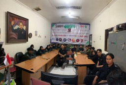 KFAK Ajak Peserta Magang Kunjungi AWS, Kenalkan Dunia Jurnalistik Sejak Dini