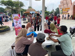 Polres Batu Gencar Sosialisasikan Layanan Call Center 110 Sasar Lokasi Wisata Hingga Perkampungan