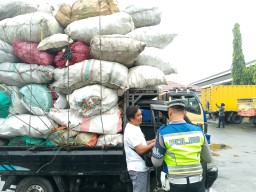 Satlantas Polres Cirebon Kota Bersama Dishub Gencarkan Sosialisasi Bahaya Kendaraan ODOL