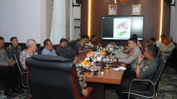 Kapolres Cirebon Kota Hadiri Rakor Bahas Jam Malam Pelajar dan Kenakalan Remaja Bersama Forkopimda