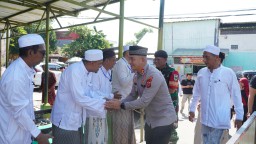 Kapolres Cirebon Kota AKBP Eko Iskandar Hadiri Haul ke-19 Kang Ayip Muh di Ponpes Jagasatru