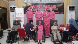 Bhayangkari Cabang Cirebon Kota Ambil Peran dalam Aksi Donor Darah Peringati Hari Bhayangkara ke-79
