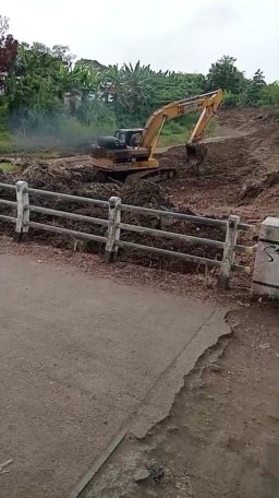 Pemerintah Desa Gunungsari Bekerjasama Dengan BPWS Mengatasi Sungai Ciberes